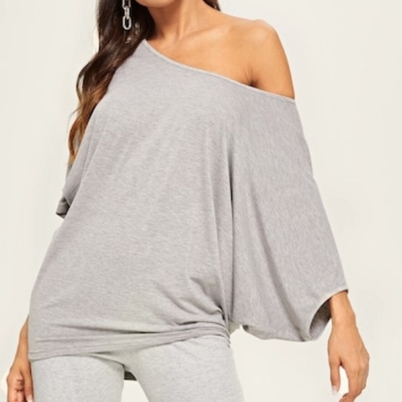 Cut and Comfy Batwing Sleeve Tee- Gray - Picture 3 of 4